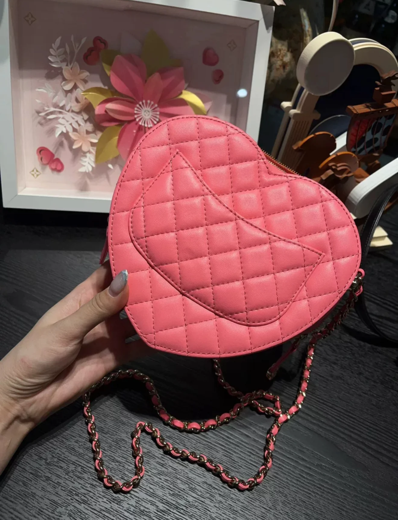 Chanel 22S Pink Heart Bag Large - Image 4