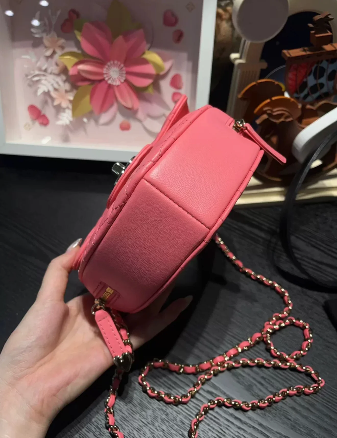Chanel 22S Pink Heart Bag Large - Image 5