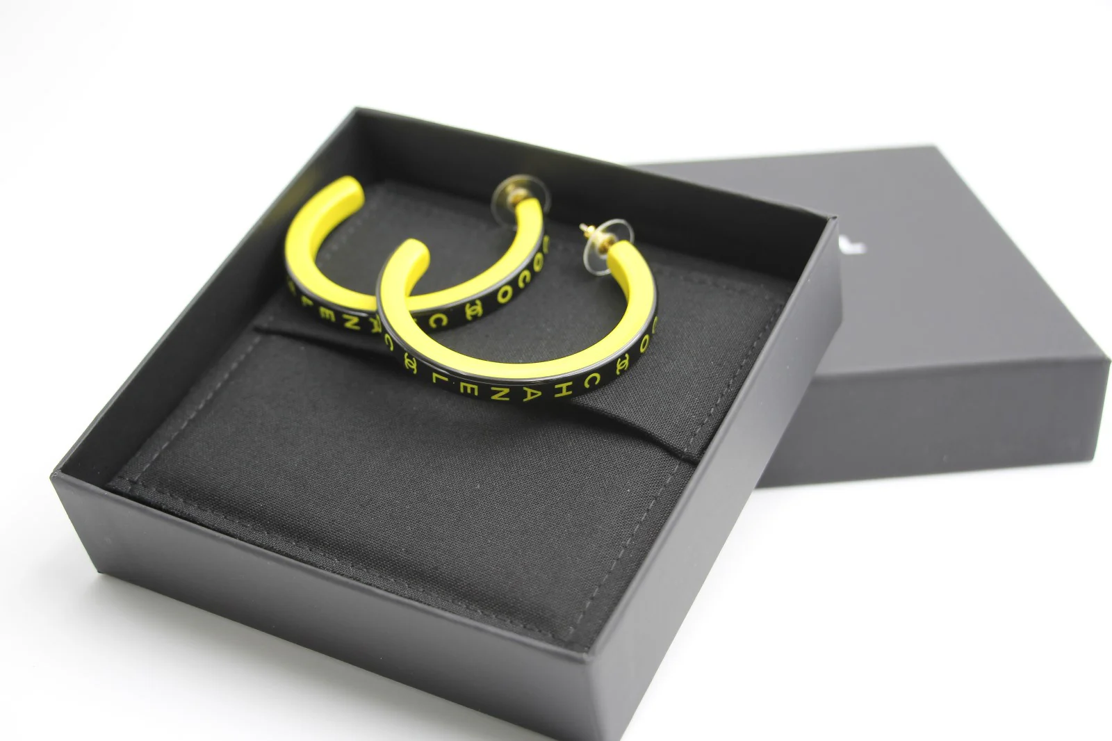 Chanel 22S Resin Banana Yellow English Word Hoop Large Earrings - Image 10