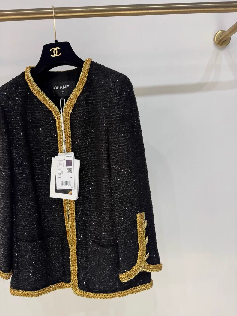 Chanel 22S sequined black and gold jacket - Image 2