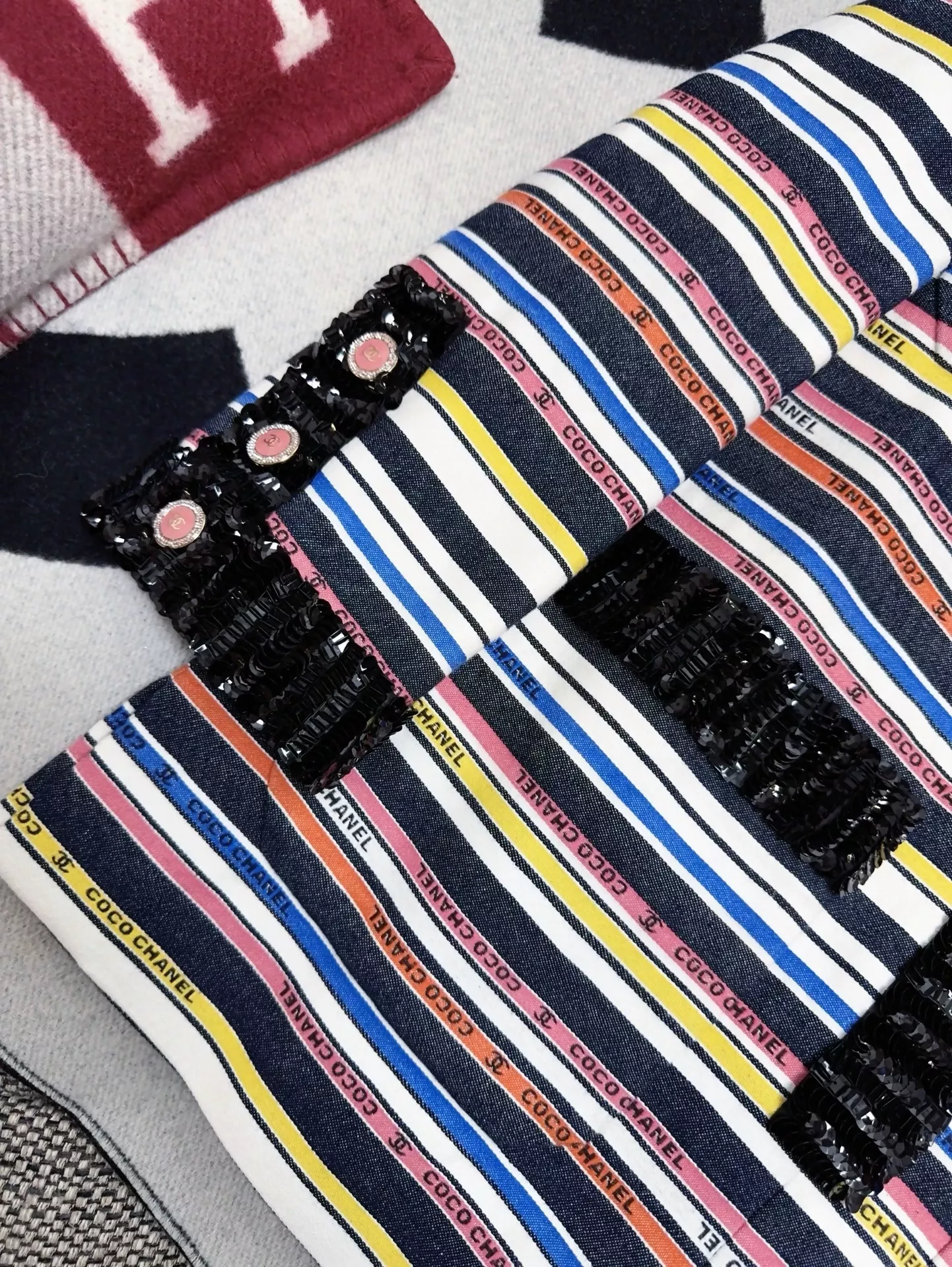 Chanel 22S colorful striped dress - Image 2