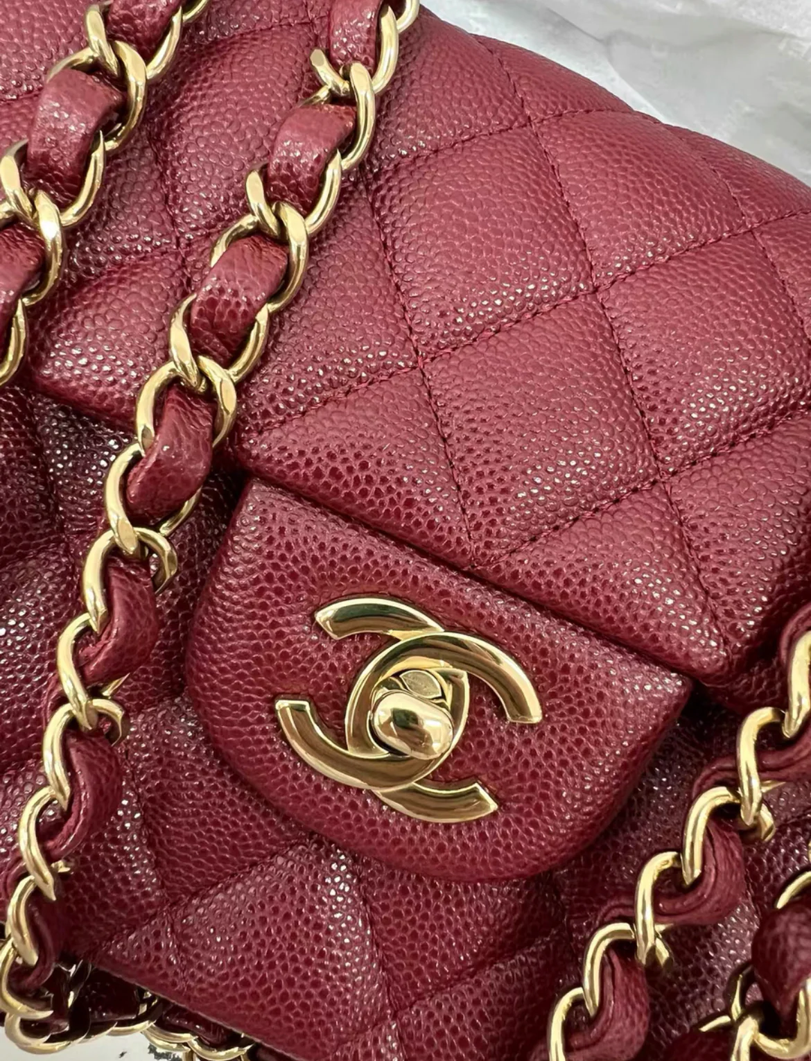 Chanel 23 Red Wine Burgundy Caviar Leather Medium Classic Flap - Image 4