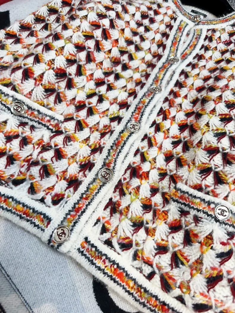 Chanel 23A brown, orange and white knitted cardigan - Image 3