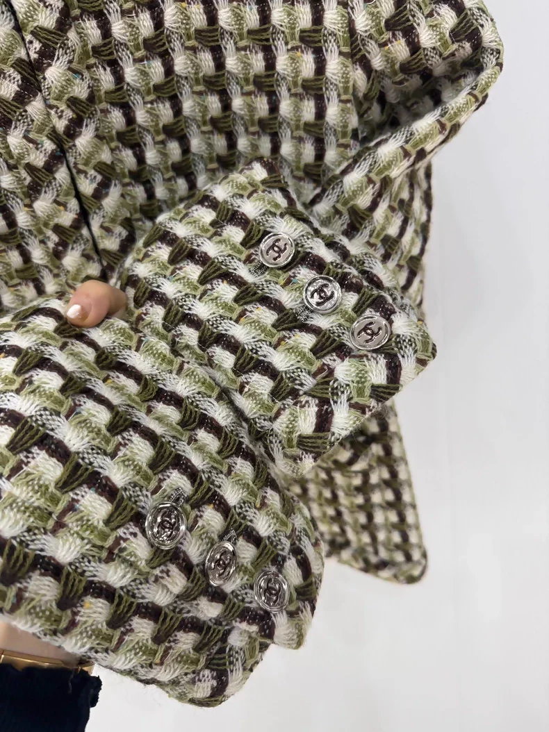 Chanel 23A green tweed jacket - Image 3