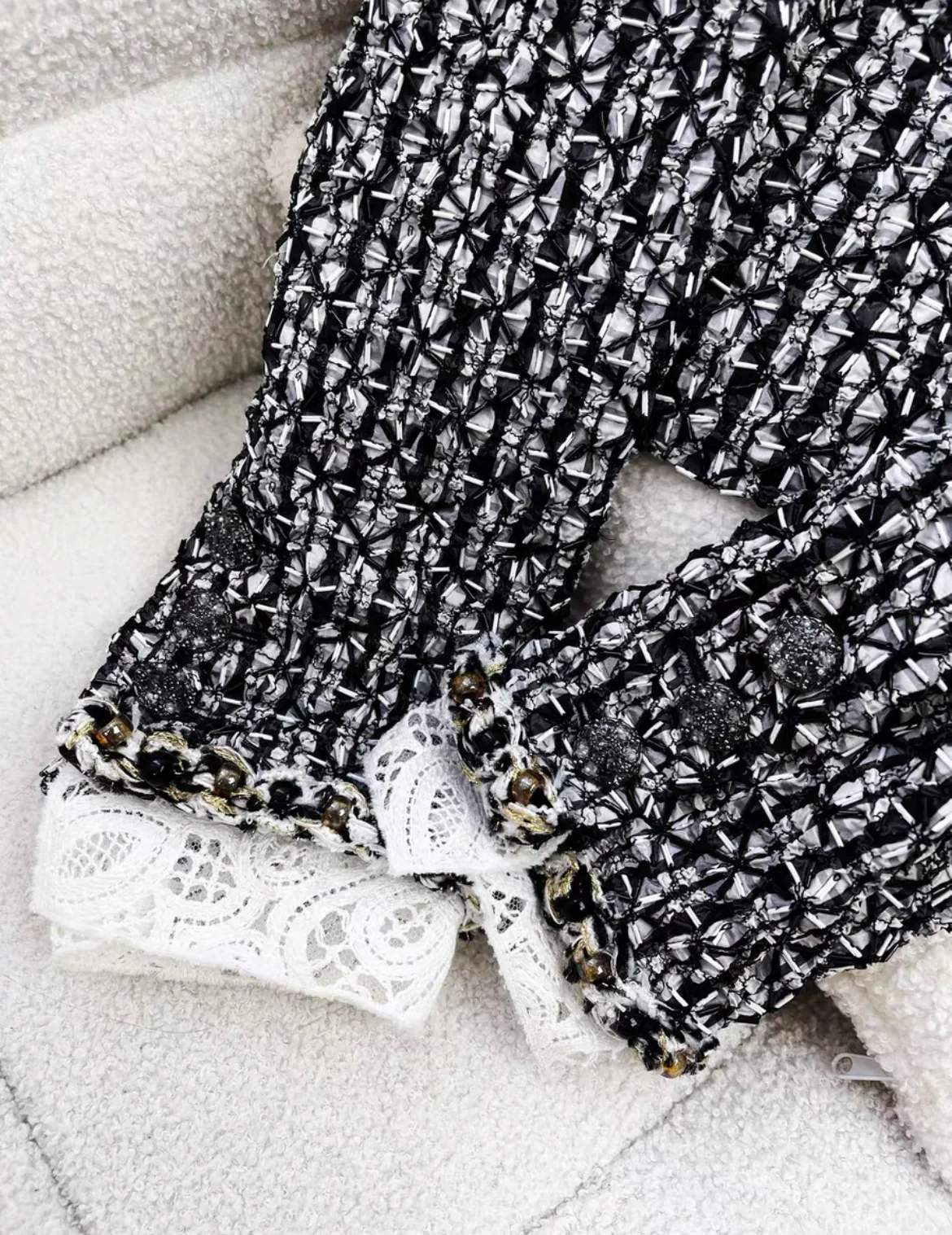 Chanel 23A tweed black and white collar jacket - Image 4