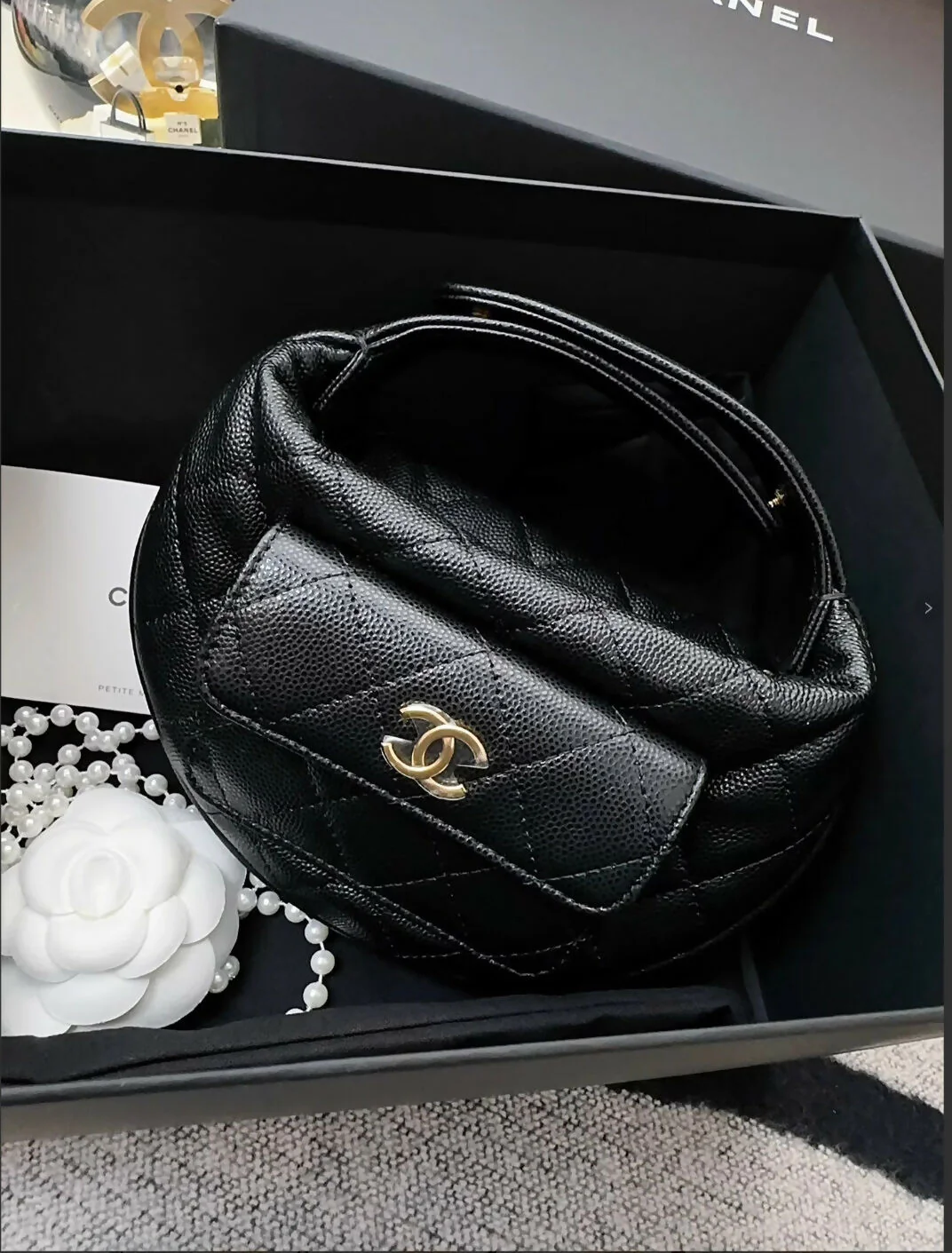 Chanel 23B black & gold hula hoop bag