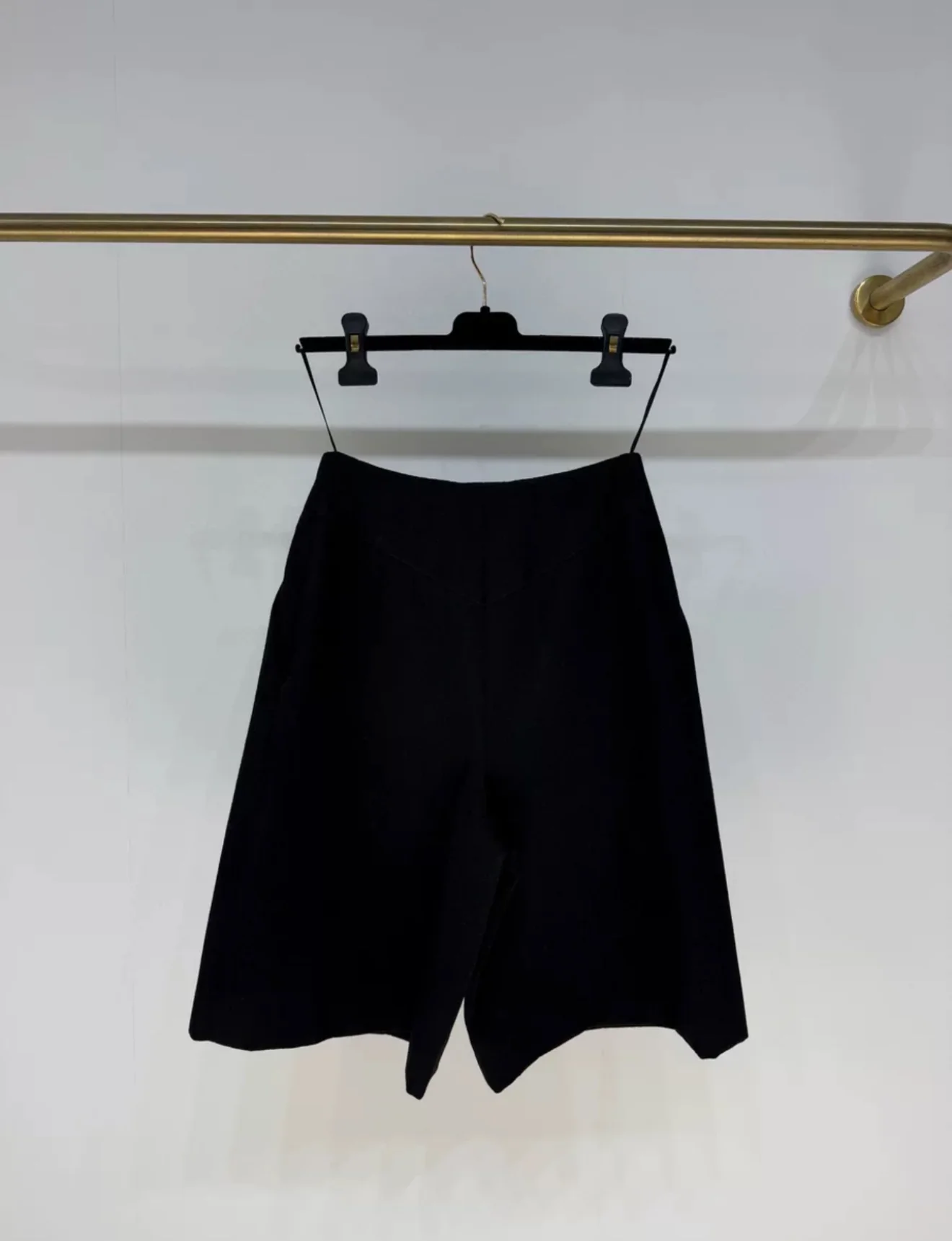 Chanel 23B Black Wool Bermuda Shorts - Image 4