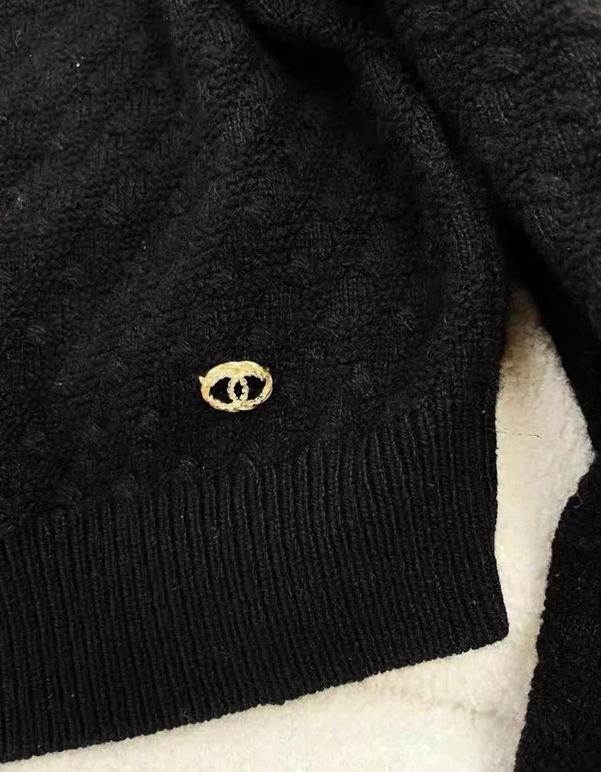 CHANEL 23B CHAIN EMBELLISHED OFF SHOULDER PULLOVER Size 36 - Image 4