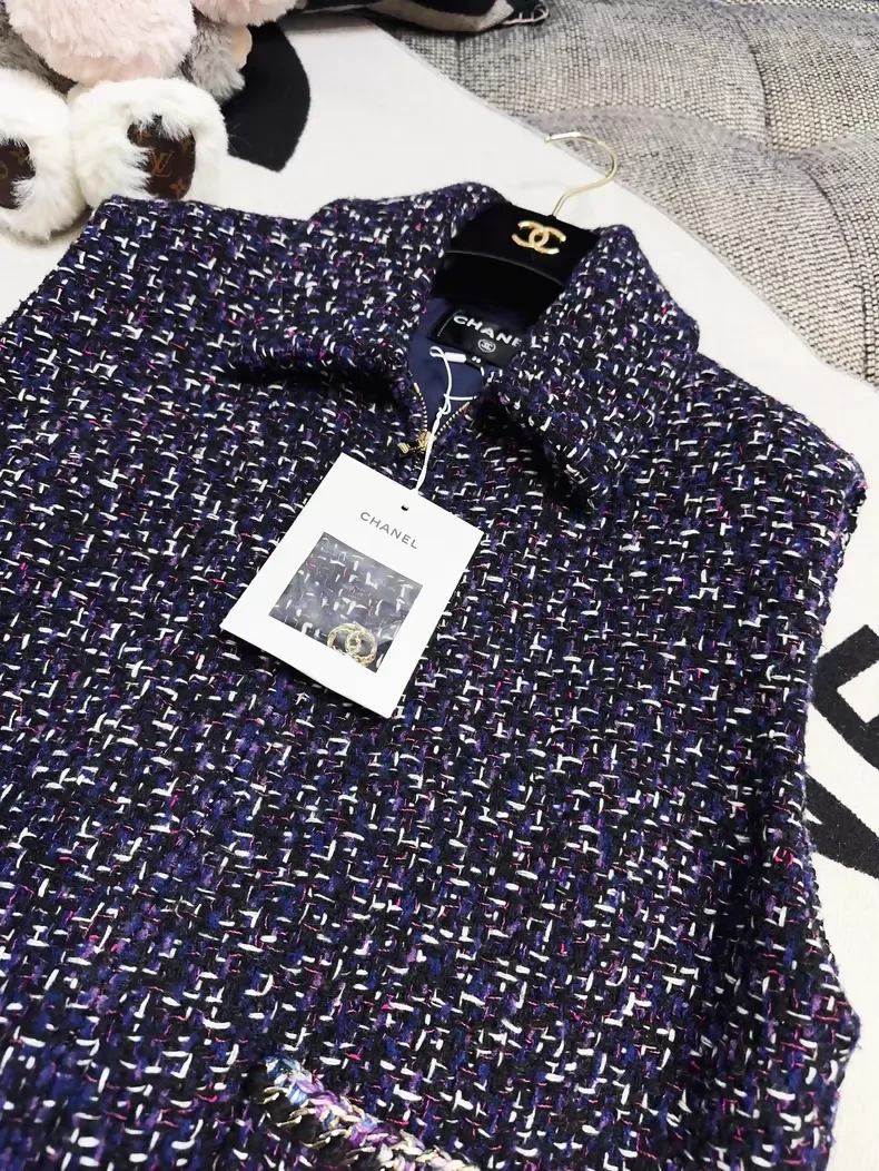 Chanel 23B purple tweed zip-up vest - Image 4