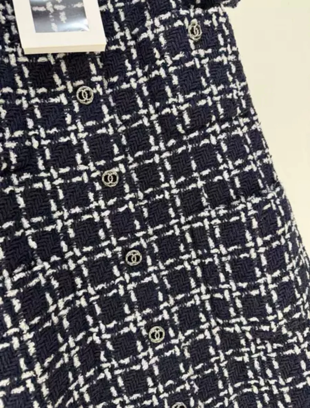 Chanel 23B tweed dress - Image 3