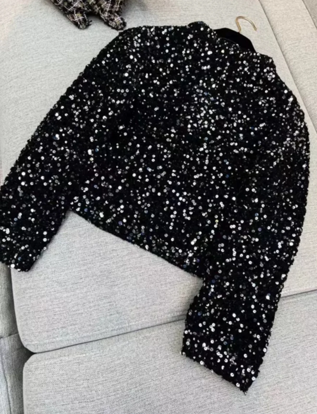 Chanel 23c black tweed sequin cardigan - Image 5