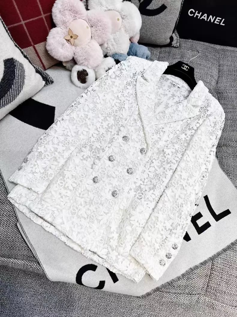 Chanel 23C White Lace Embroidered Double C Camellia Blazer - Image 4