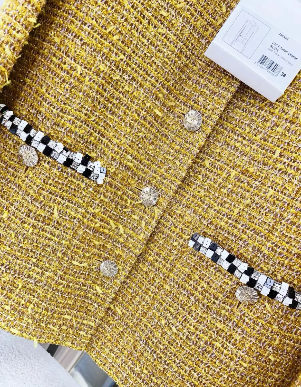 Chanel 23C Gold yellow tweed jacket size 38 - Image 3