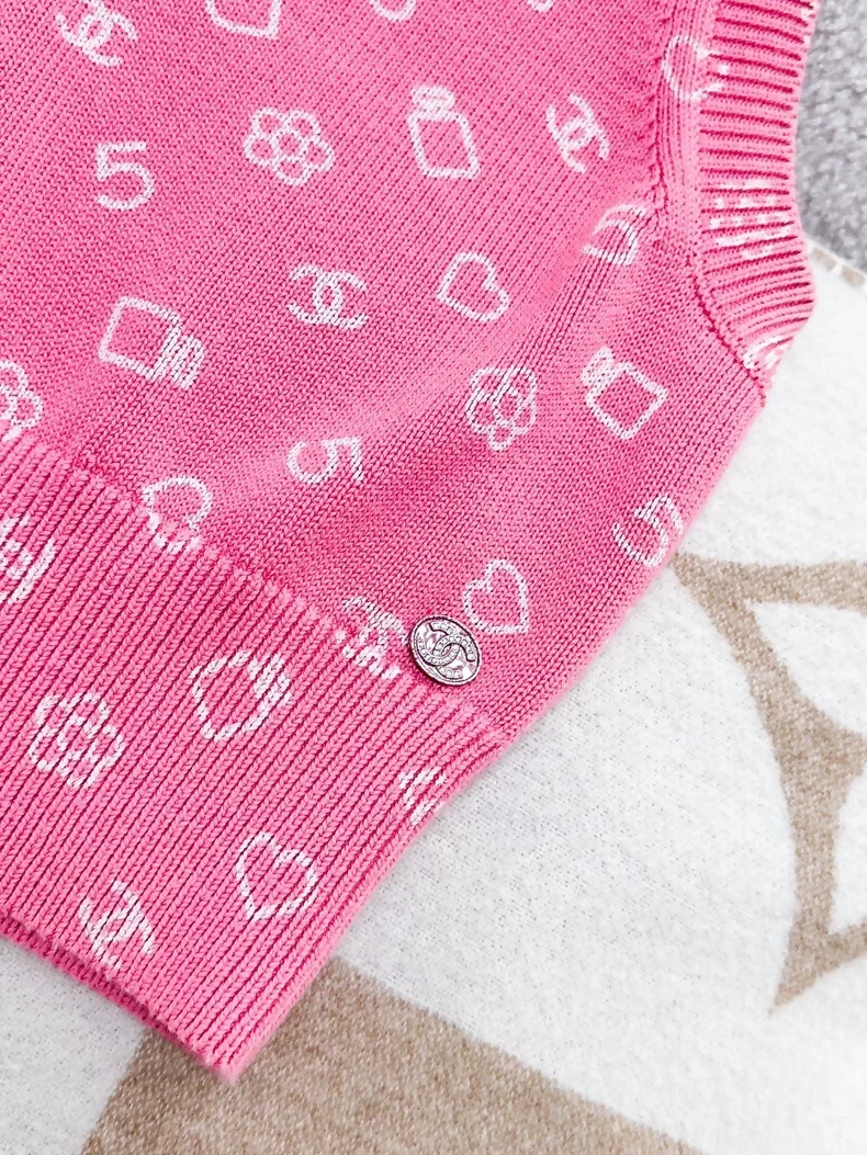 Chanel 23c pink vest top - Image 3
