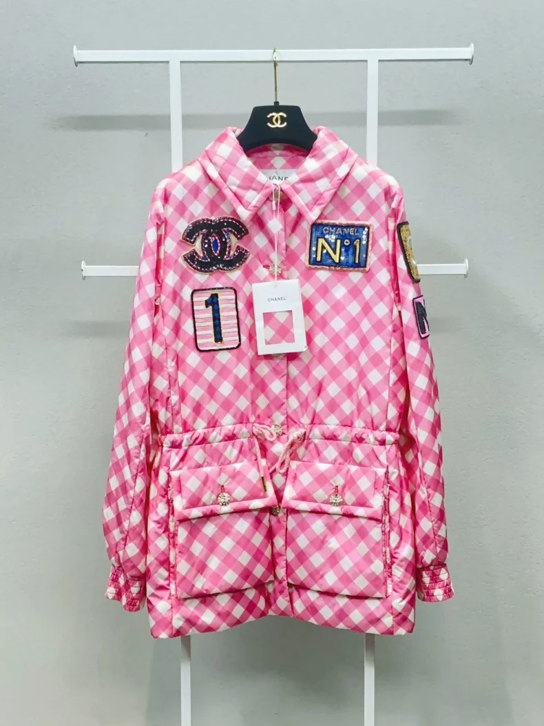 Chanel 23C pink and white jacket