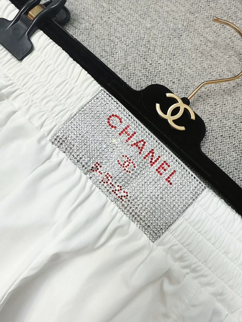 Chanel 23c White Shorts - Image 2
