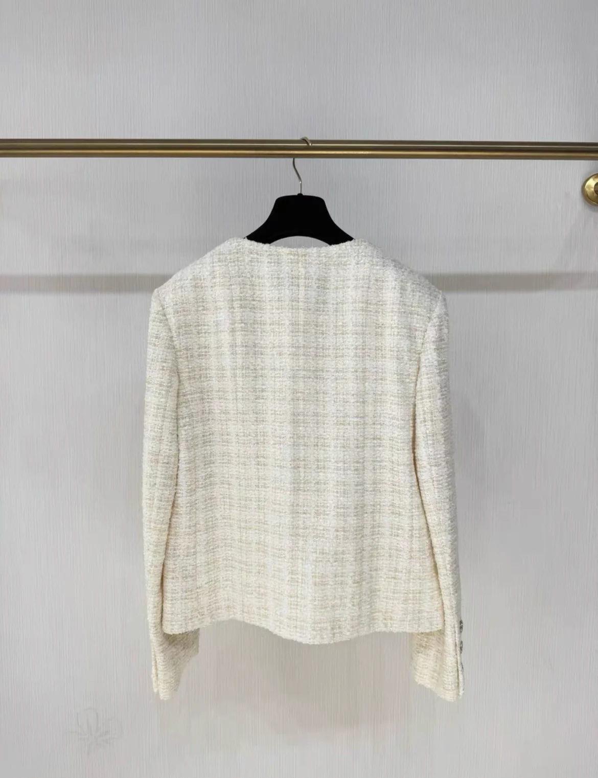 Chanel 23c white jacket size 38 - Image 4
