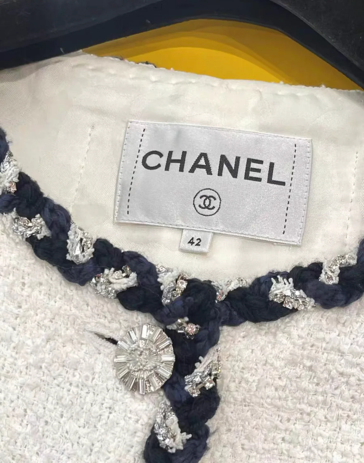 Chanel 23C white wool jacket size 42 - Image 5