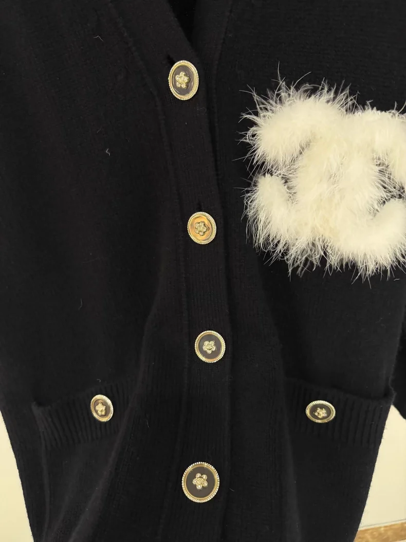 Chanel 23K Black Double C Cashmere Cardigan - Image 3