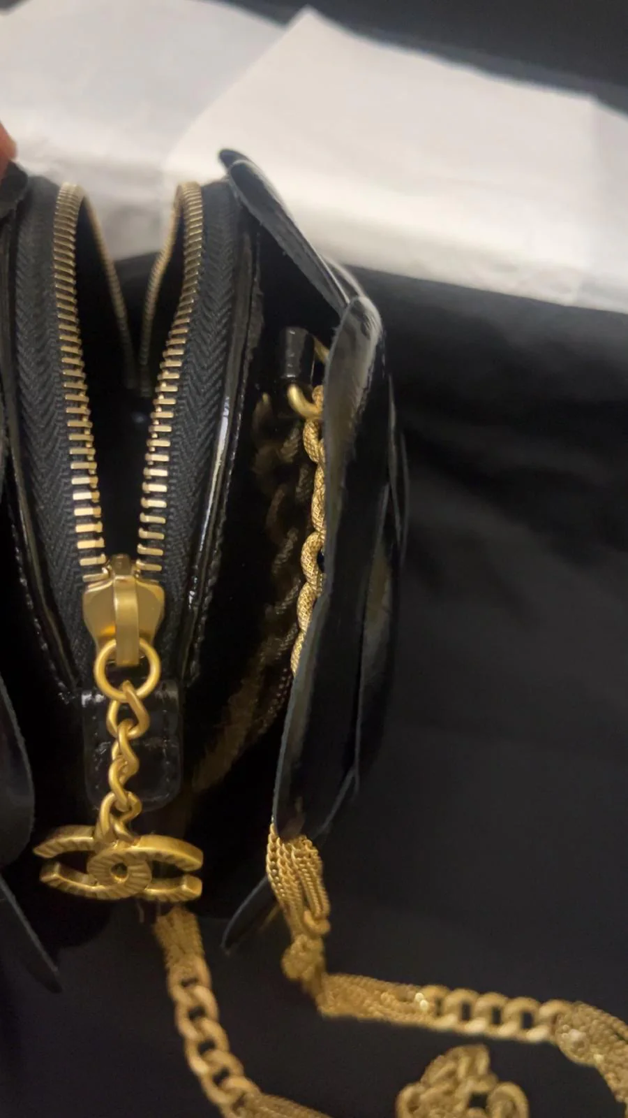 Chanel 23K Black Gold Camelia evening bag - Image 2