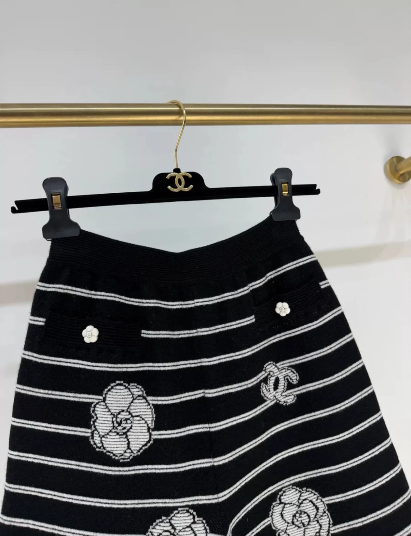 Chanel 23k Black & White Cashmere Bermuda Shorts - Image 2