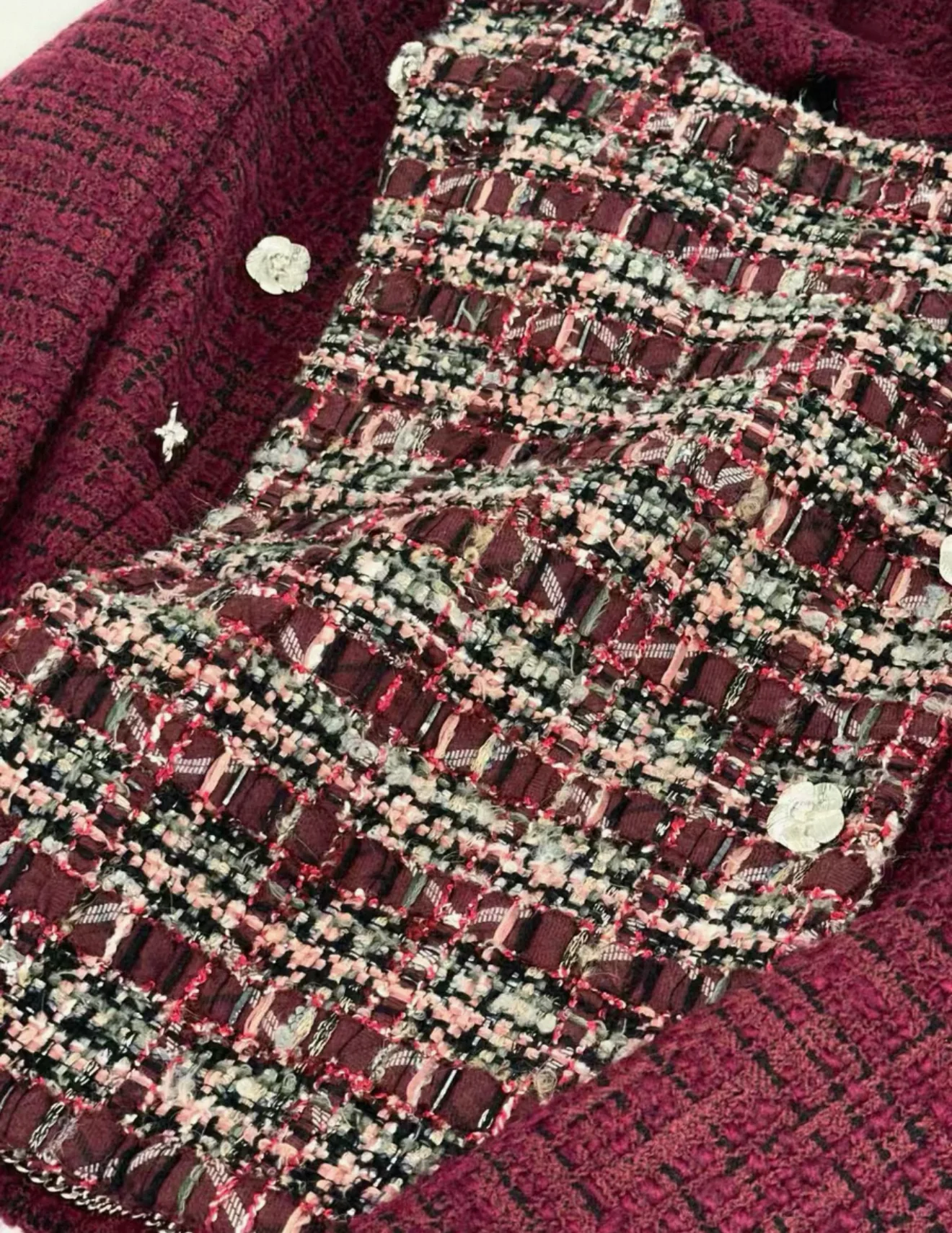 Chanel 23k Burgundy tweed Cardigan 38FR - Image 6