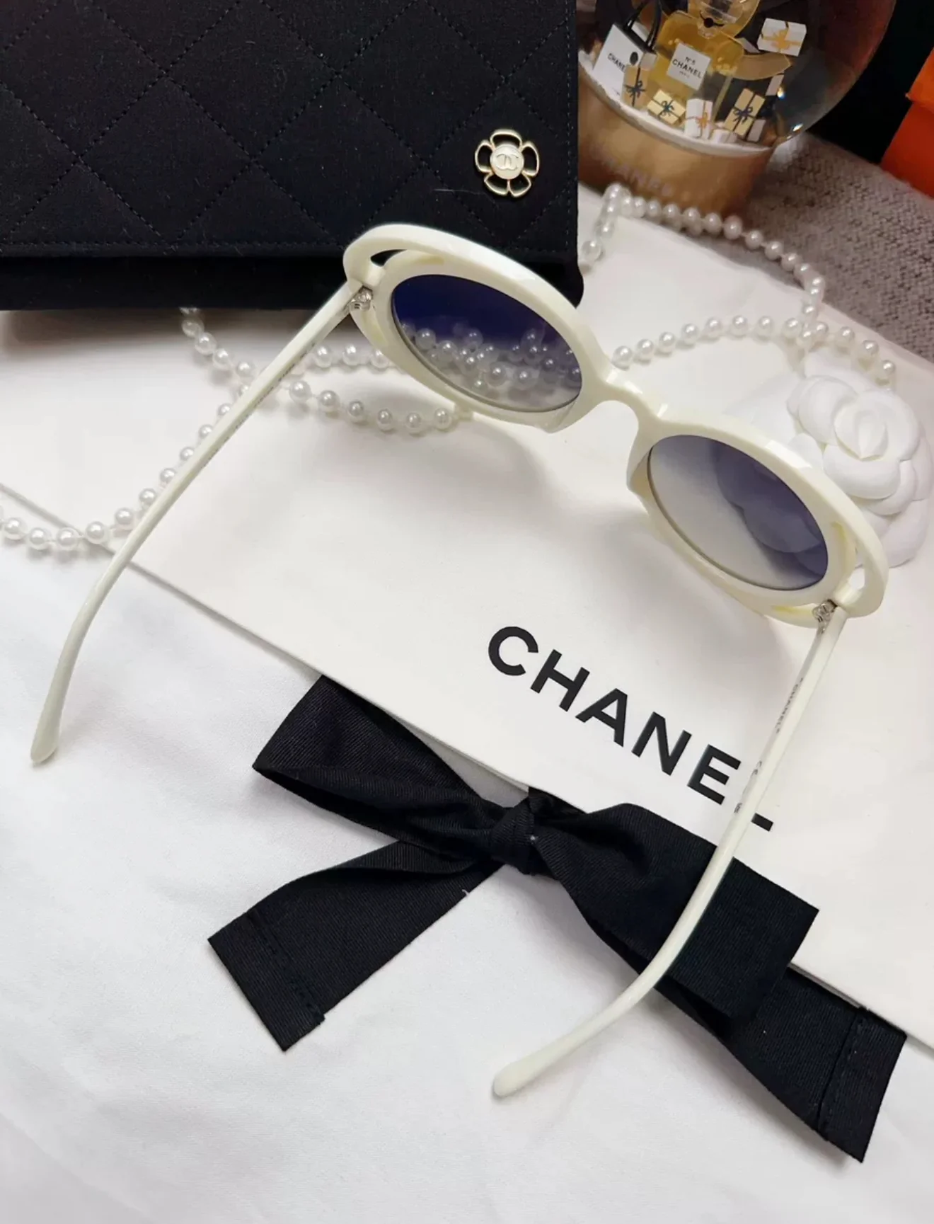 Chanel 23K ecru sunglasses - Image 5