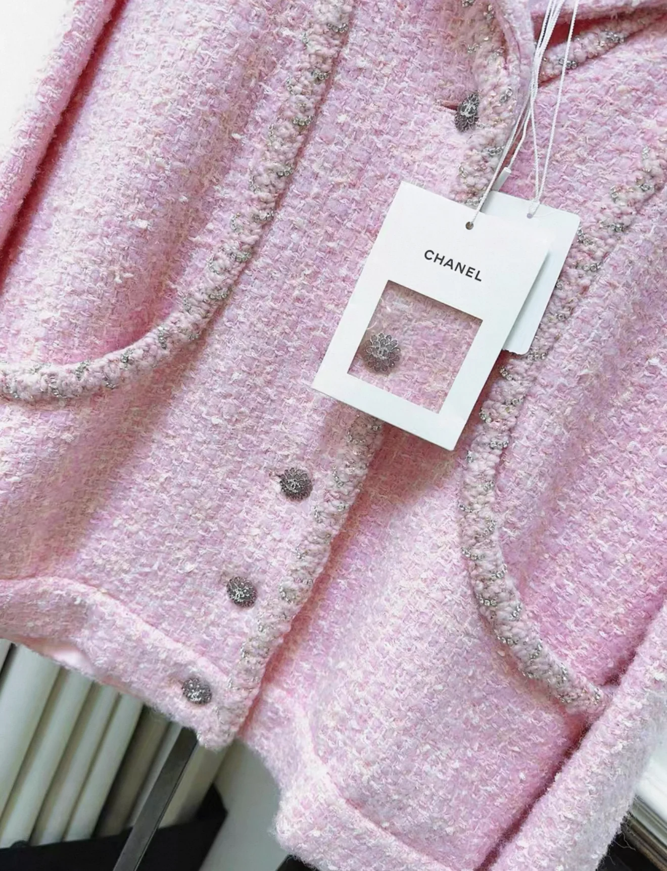 Chanel 23K fall/winter pink tweed jacket - Image 3