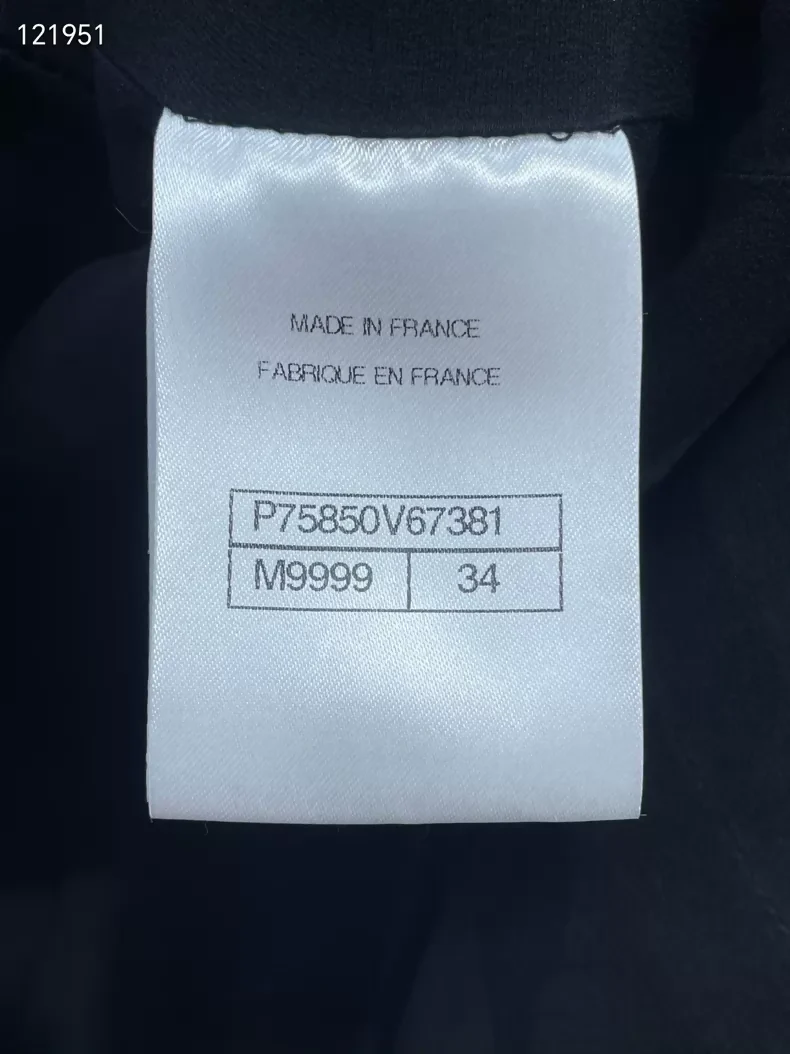 Chanel 23K black sequined tweed dress - Image 6