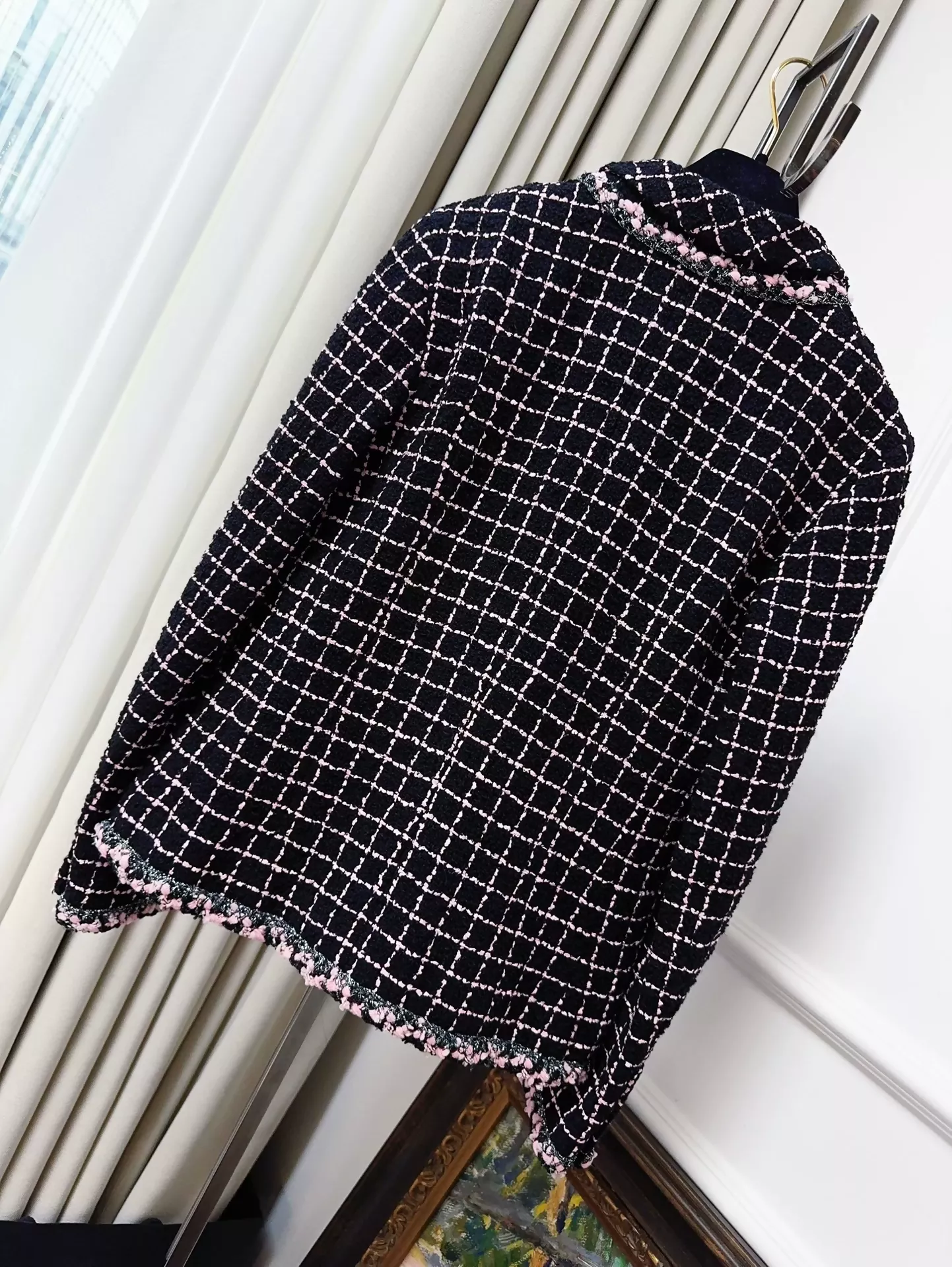 Chanel 23k black and pink tweed jacket - Image 2