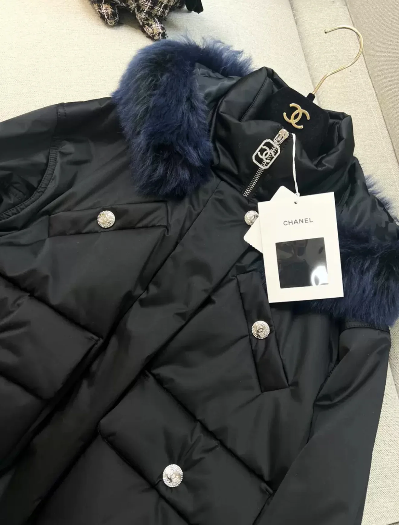 Chanel 23N blue fur down jacket size 40 - Image 2