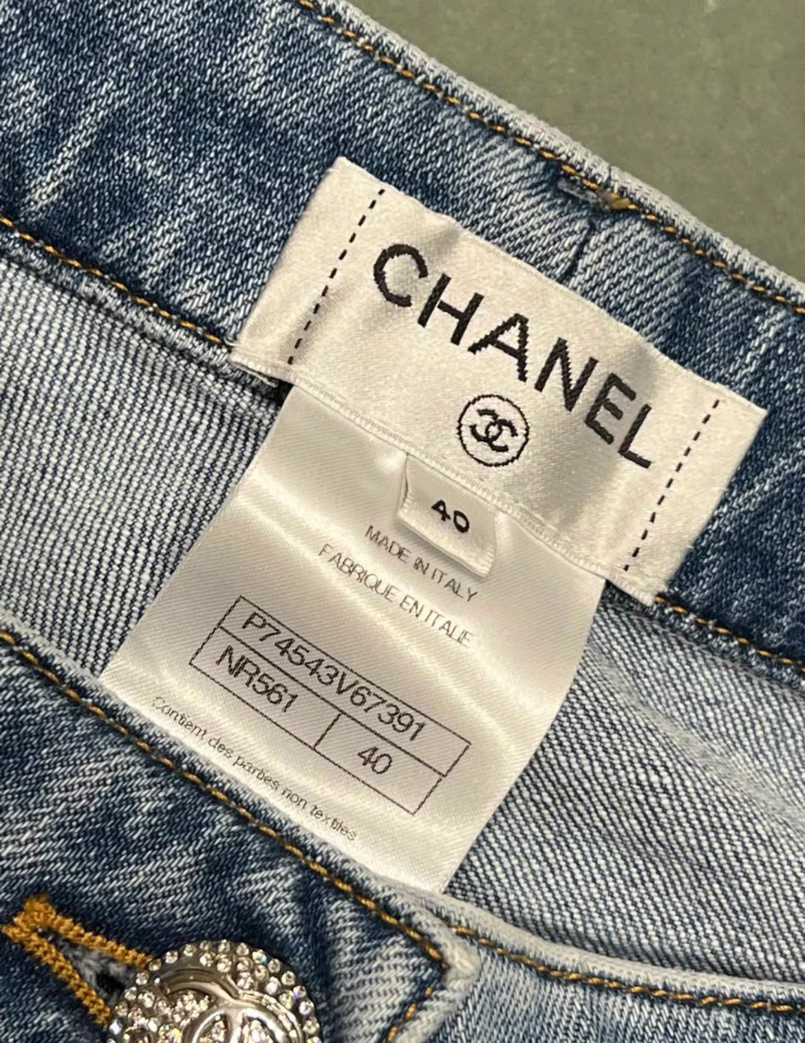 Chanel 23N Coco Neige Denim size 40 - Image 4