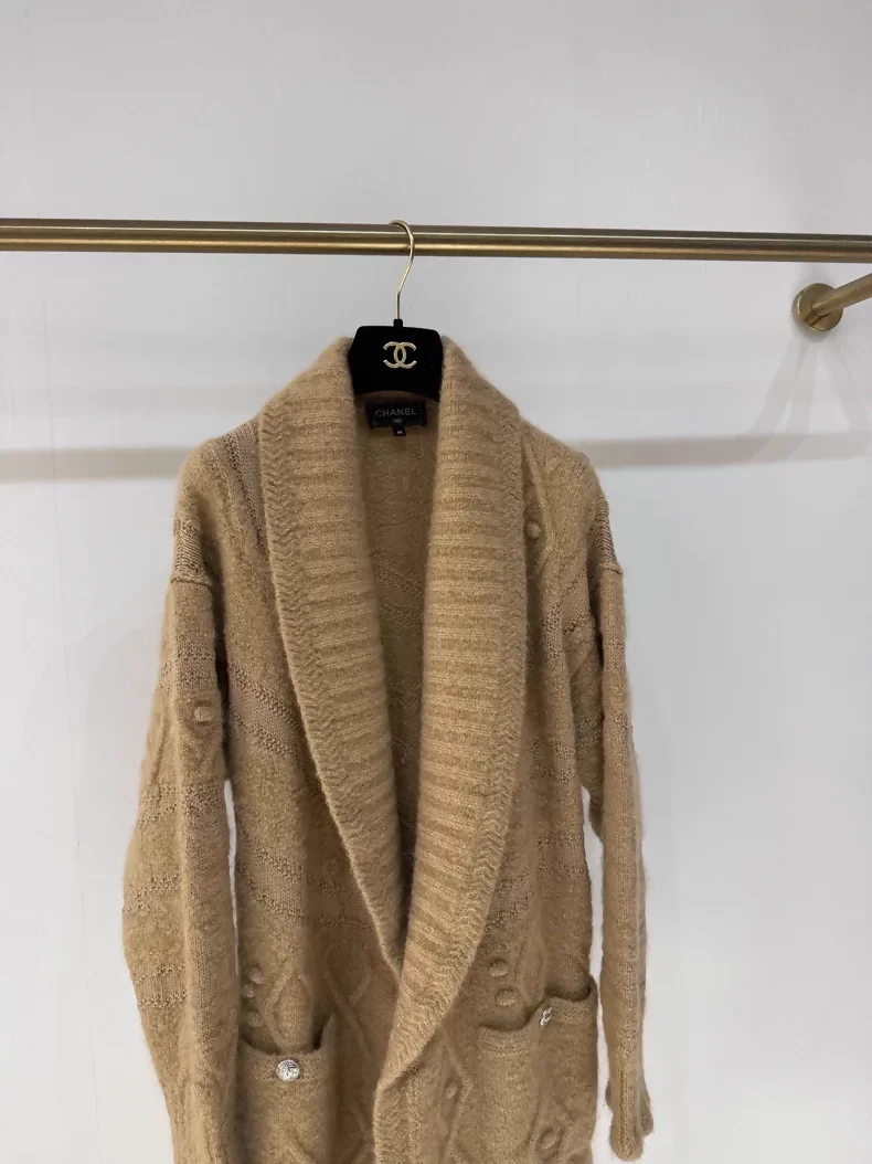 Chanel 23N Ski Coco Neige Bathrobe-Style Knit Cardigan with Tie, - Image 2