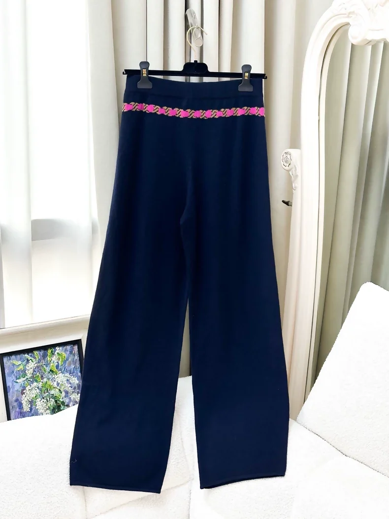 Chanel 23N dark blue cashmere pant - Image 2
