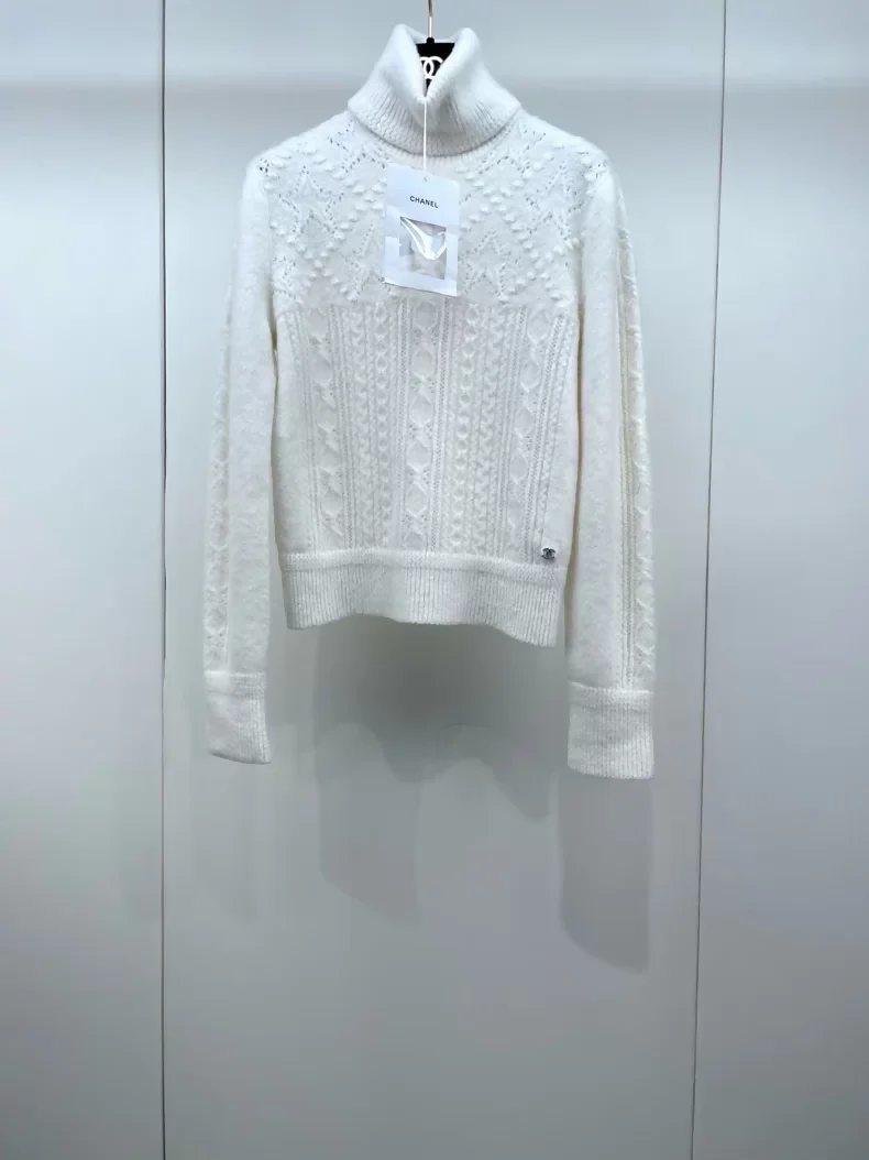 Chanel 23N Ski Collection Knitted Turtleneck Cashmere Sweater