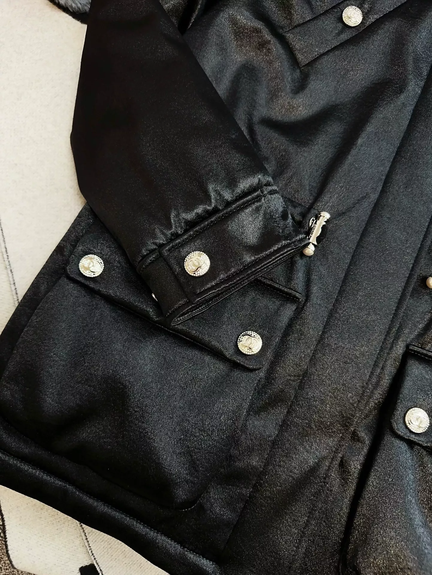 Chanel 23N ski series black hooded down jacket - Image 3