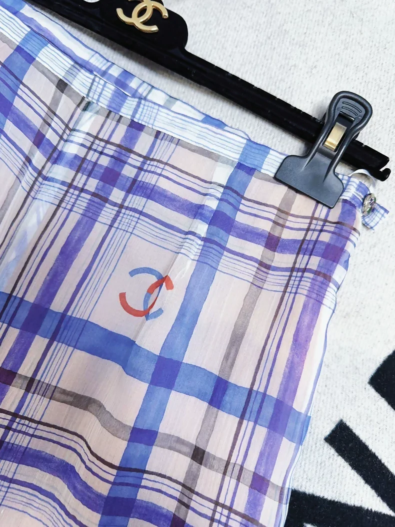 Chanel 23P blue and white silk pant - Image 3