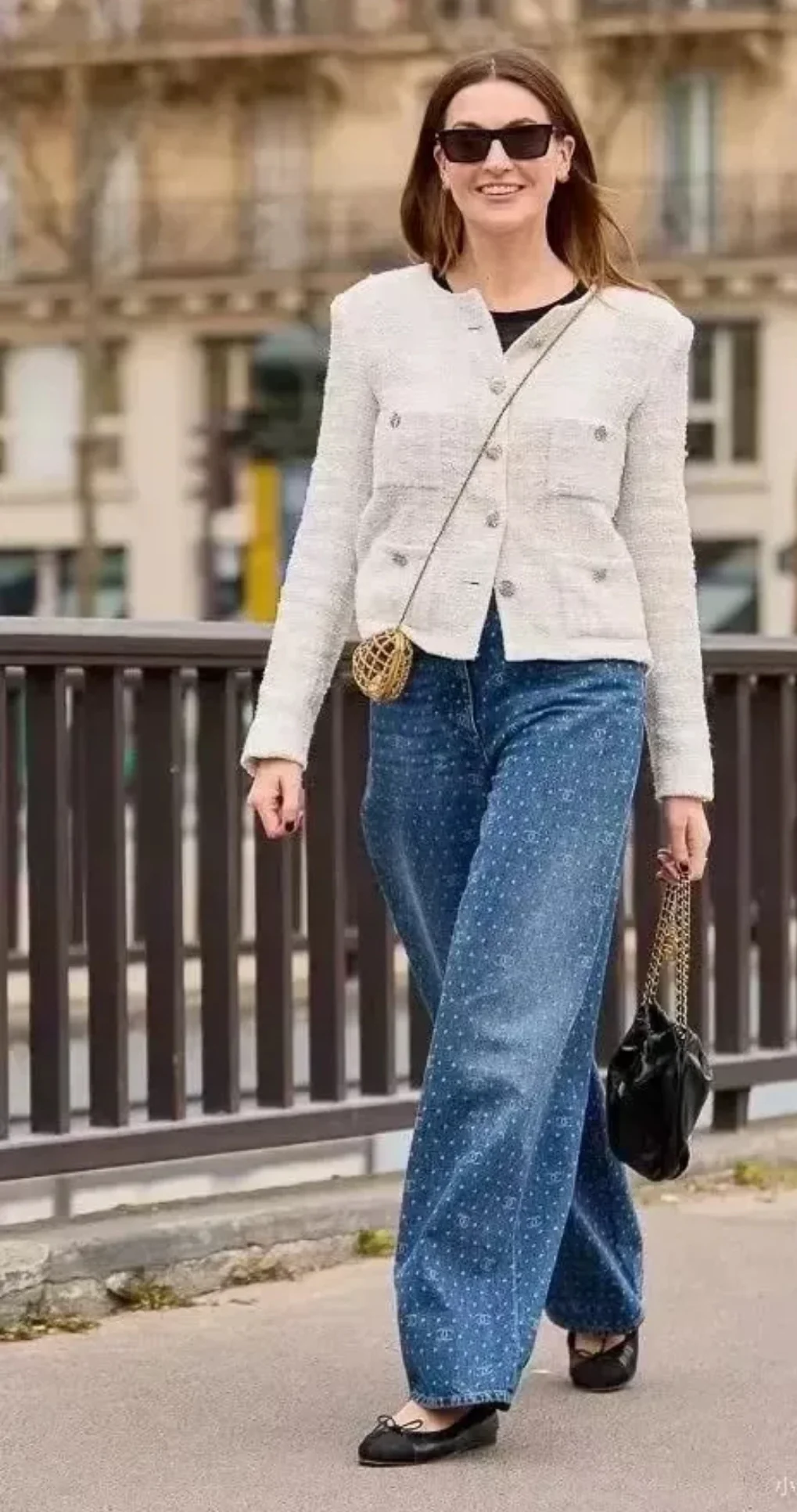Chanel 23P blue polka-dot denim Boyfriend pants in size 38 - Image 2