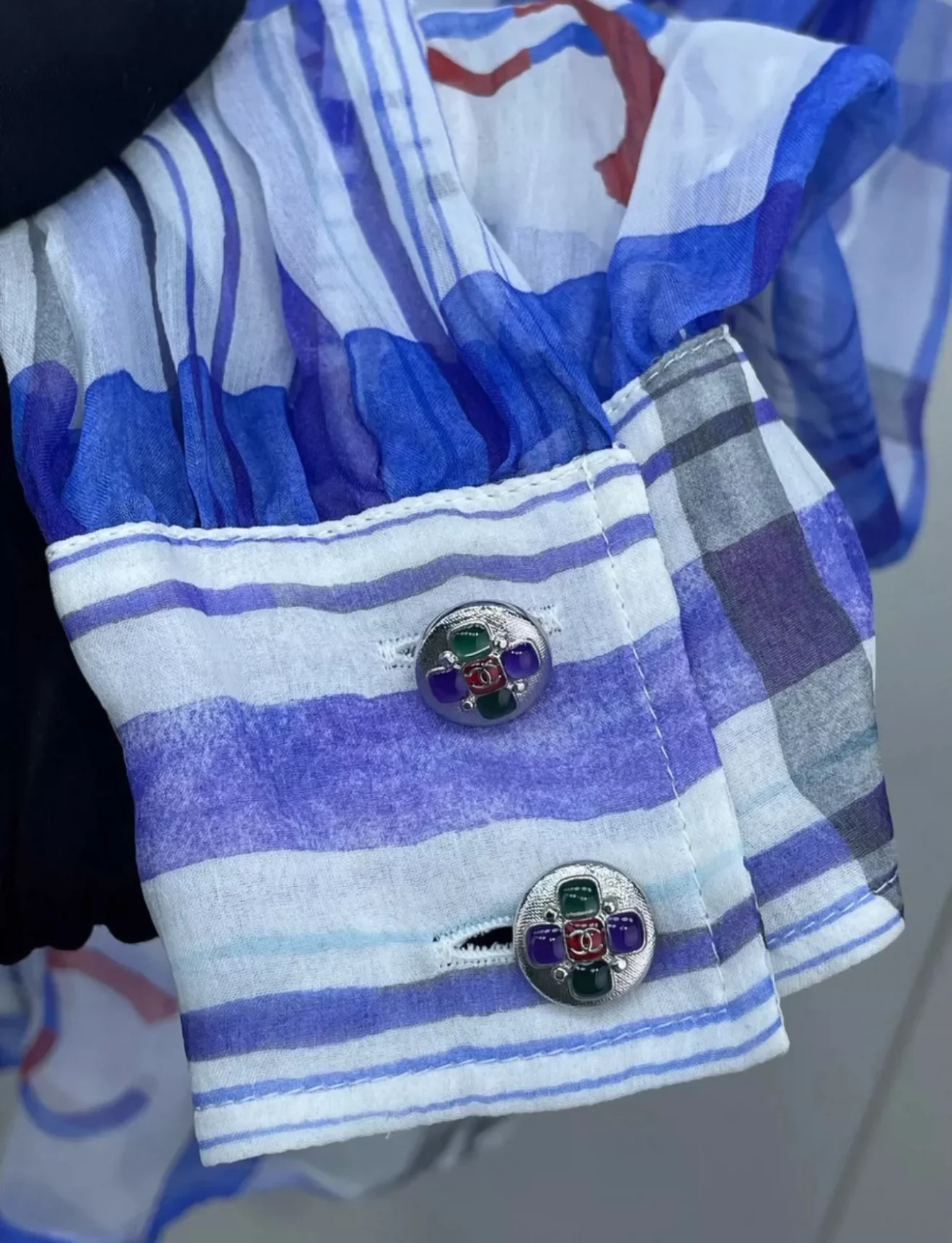 Chanel 23P Blue & White Silk Shirt - Image 3