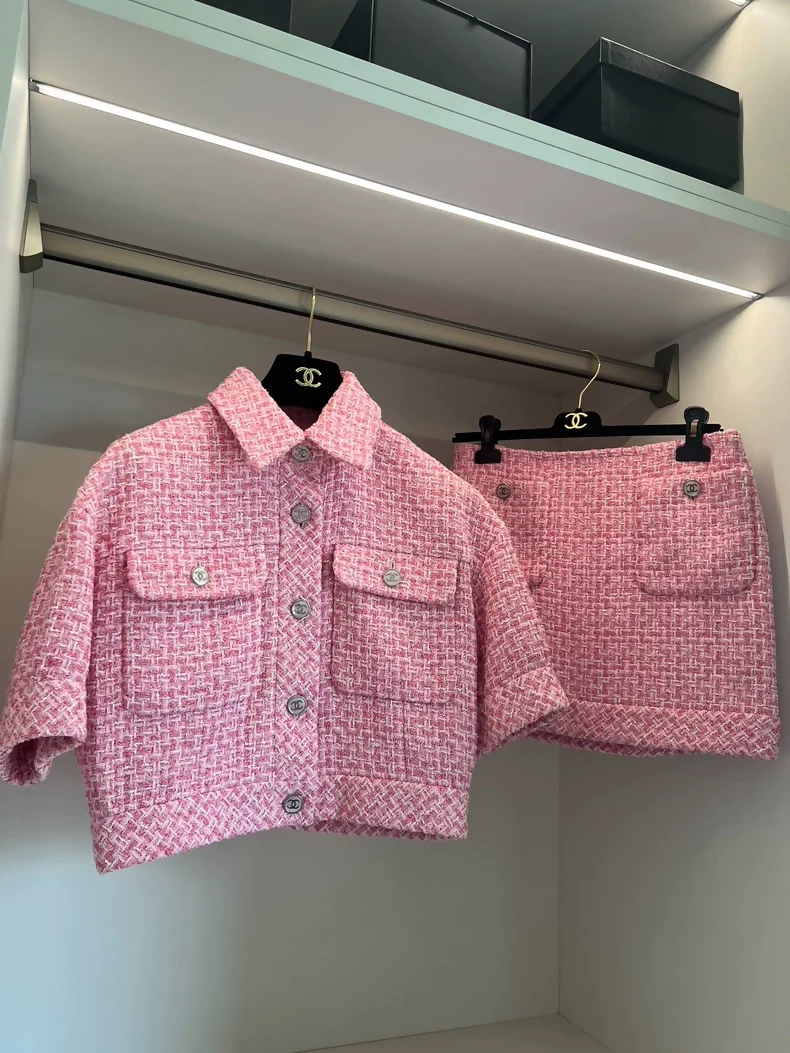 Chanel 23P pink tweed jacket & skirt set - Image 2