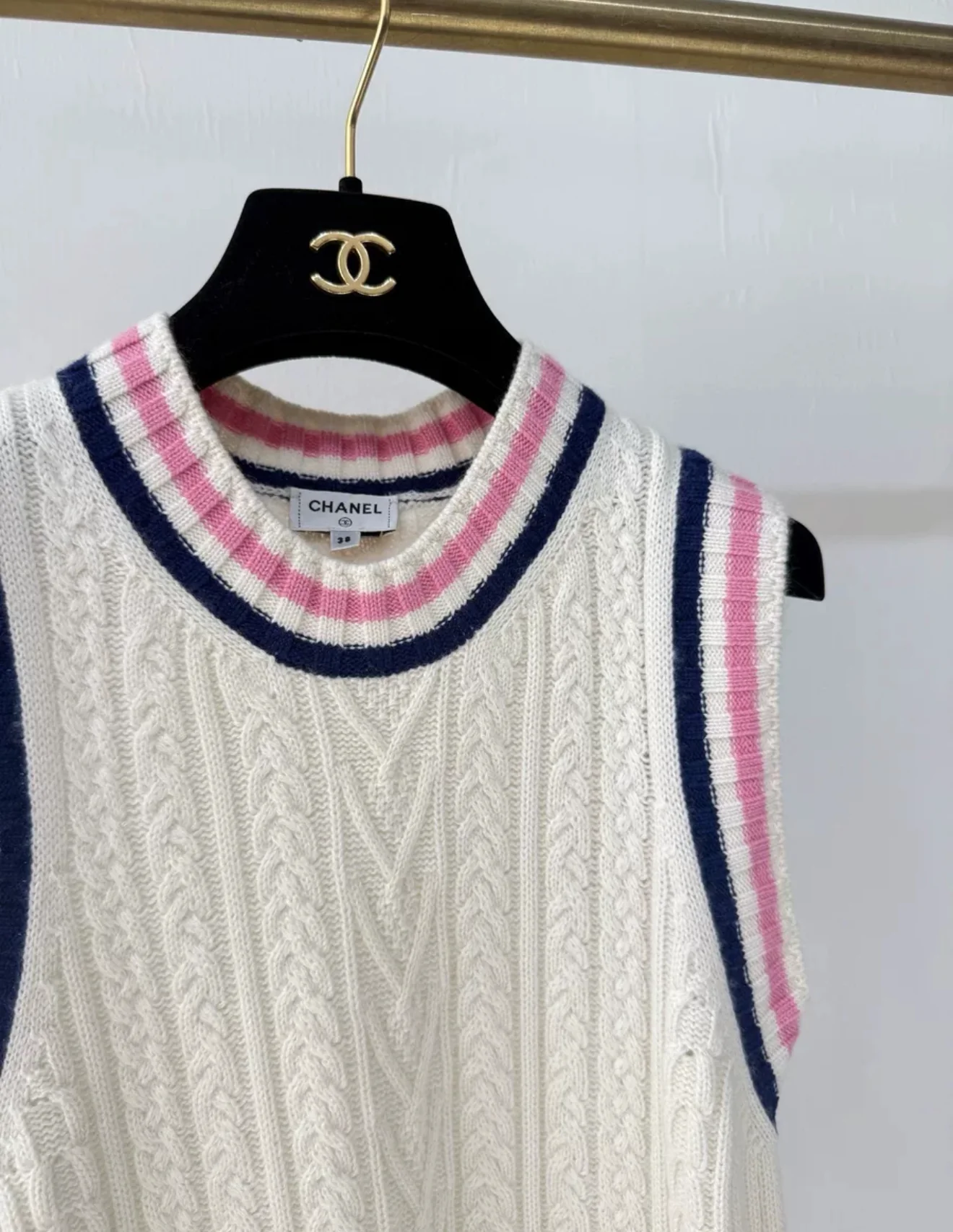 Chanel 23P ecru & pink knit dress - Image 2