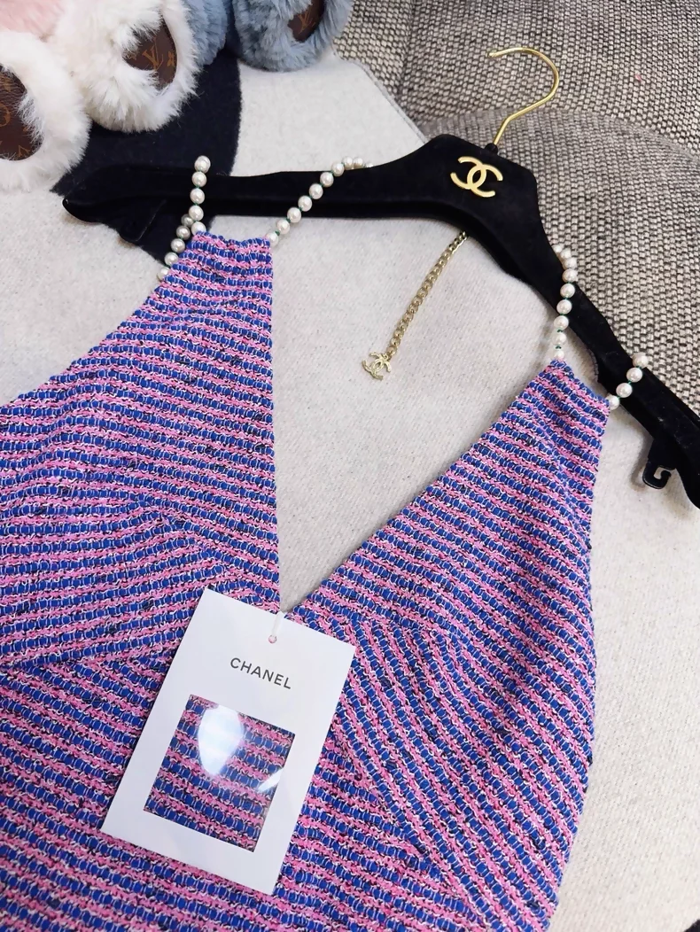 Chanel 23P purple tweed pearl dress - Image 3