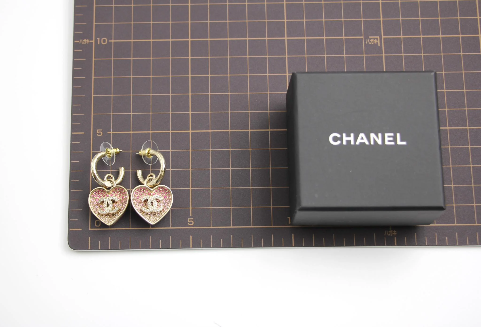 Chanel 23P Rhinestone Peach Pink Double-Sided Love Pendant Earrings - Image 15