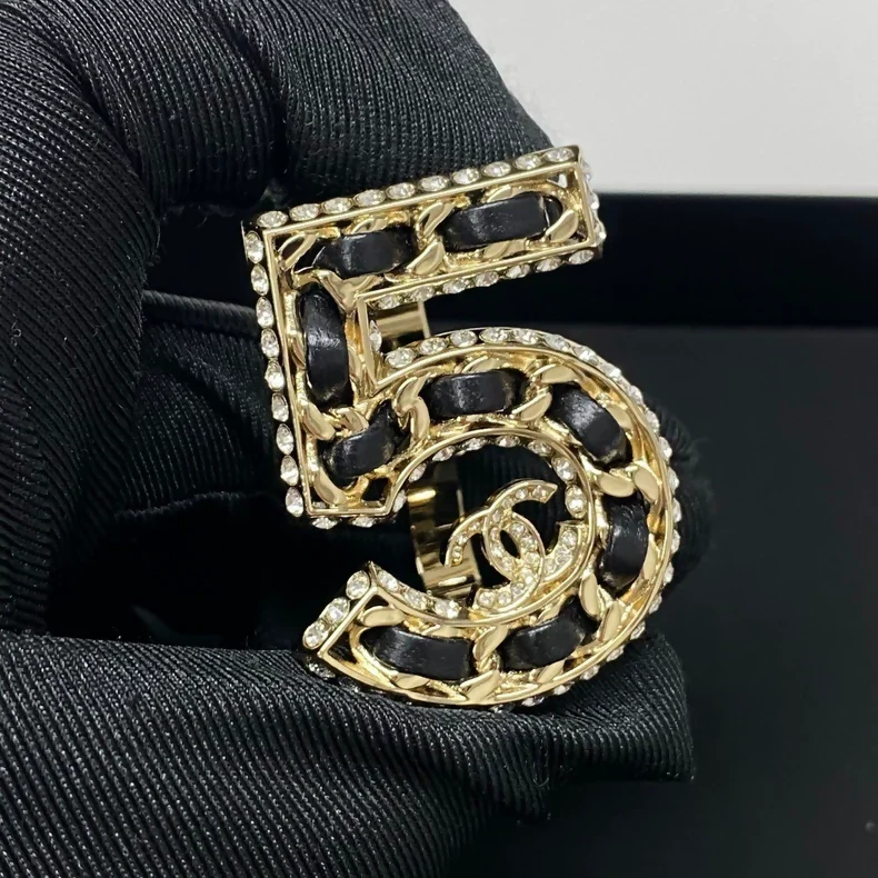 Chanel 23P No. 5 double ring - Image 2