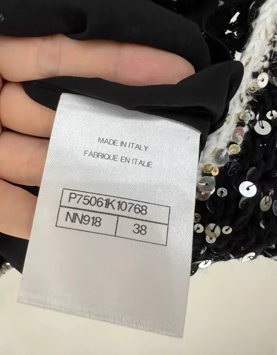 Chanel 23s black sequined bow top size 38 - Image 4