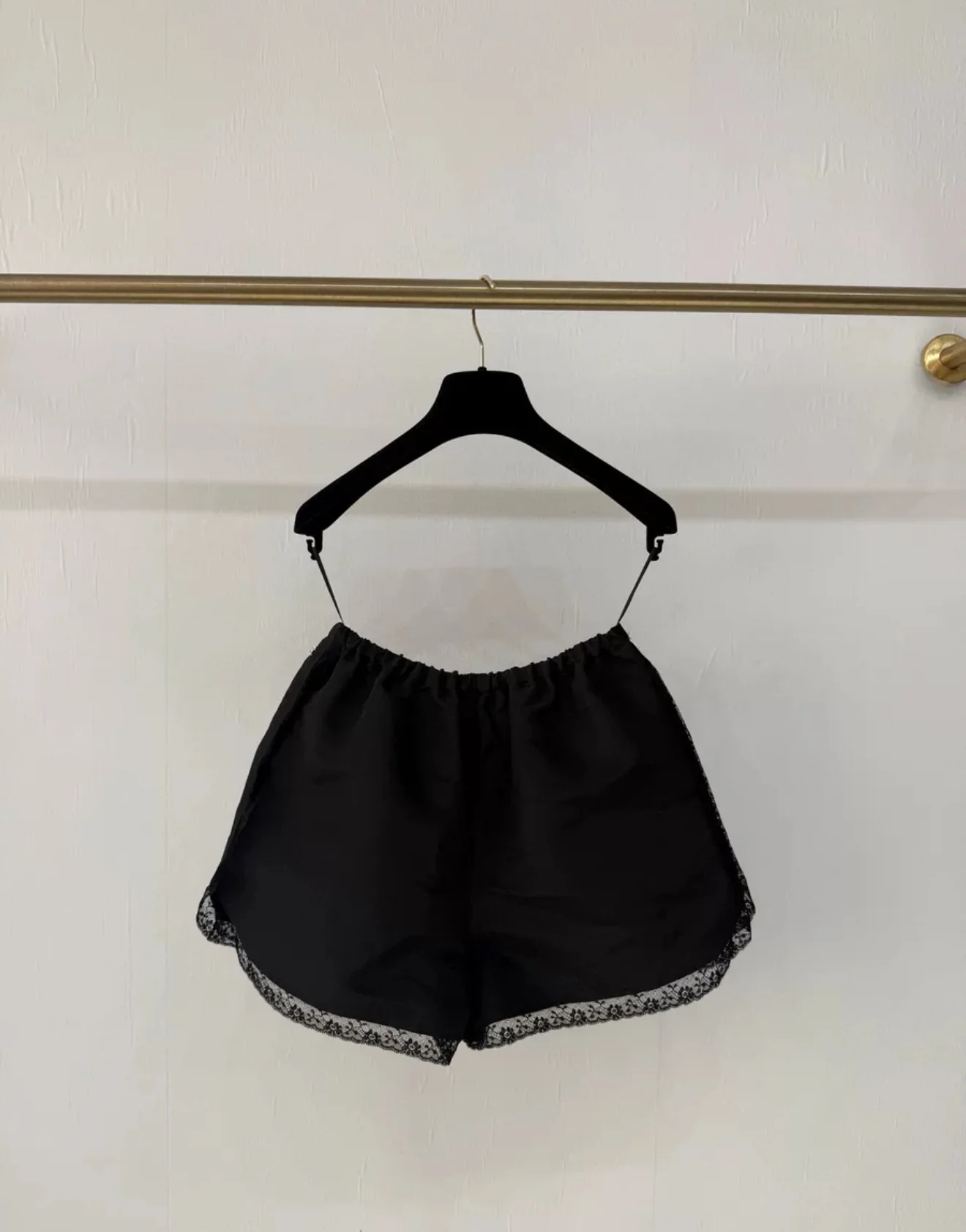 Chanel 23S black lace short - Image 3