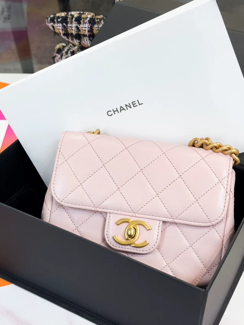 Chanel 23s double chain pink gold quilted leather gold hardware shoulder bag - Image 3