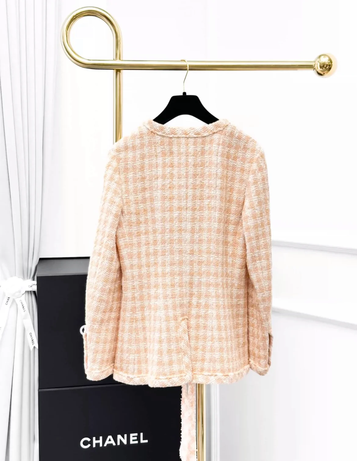 chanel 23s houndstooth light orange plaid jacket size 34 - Image 2