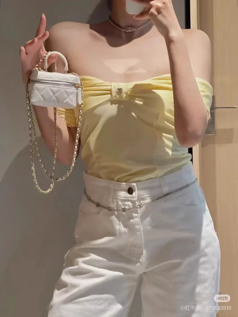 Chanel 23S off-the-shoulder top - Image 3