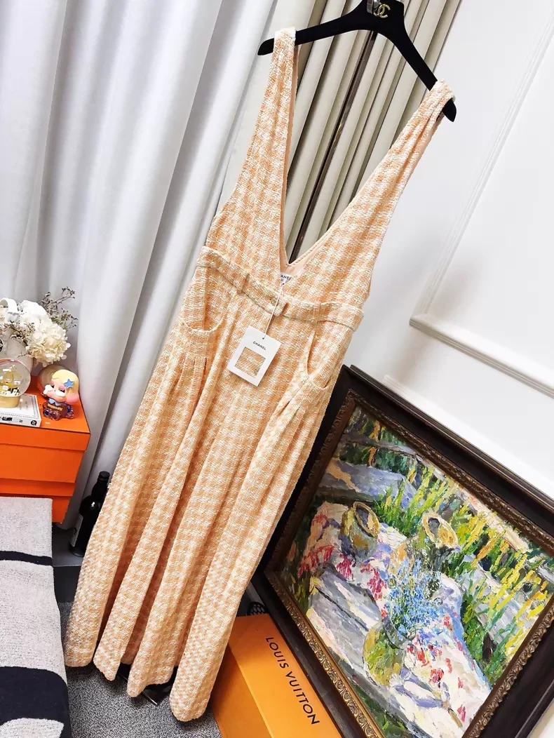 Chanel 23S Orange Houndstooth tweed Jumpsuit - Image 2